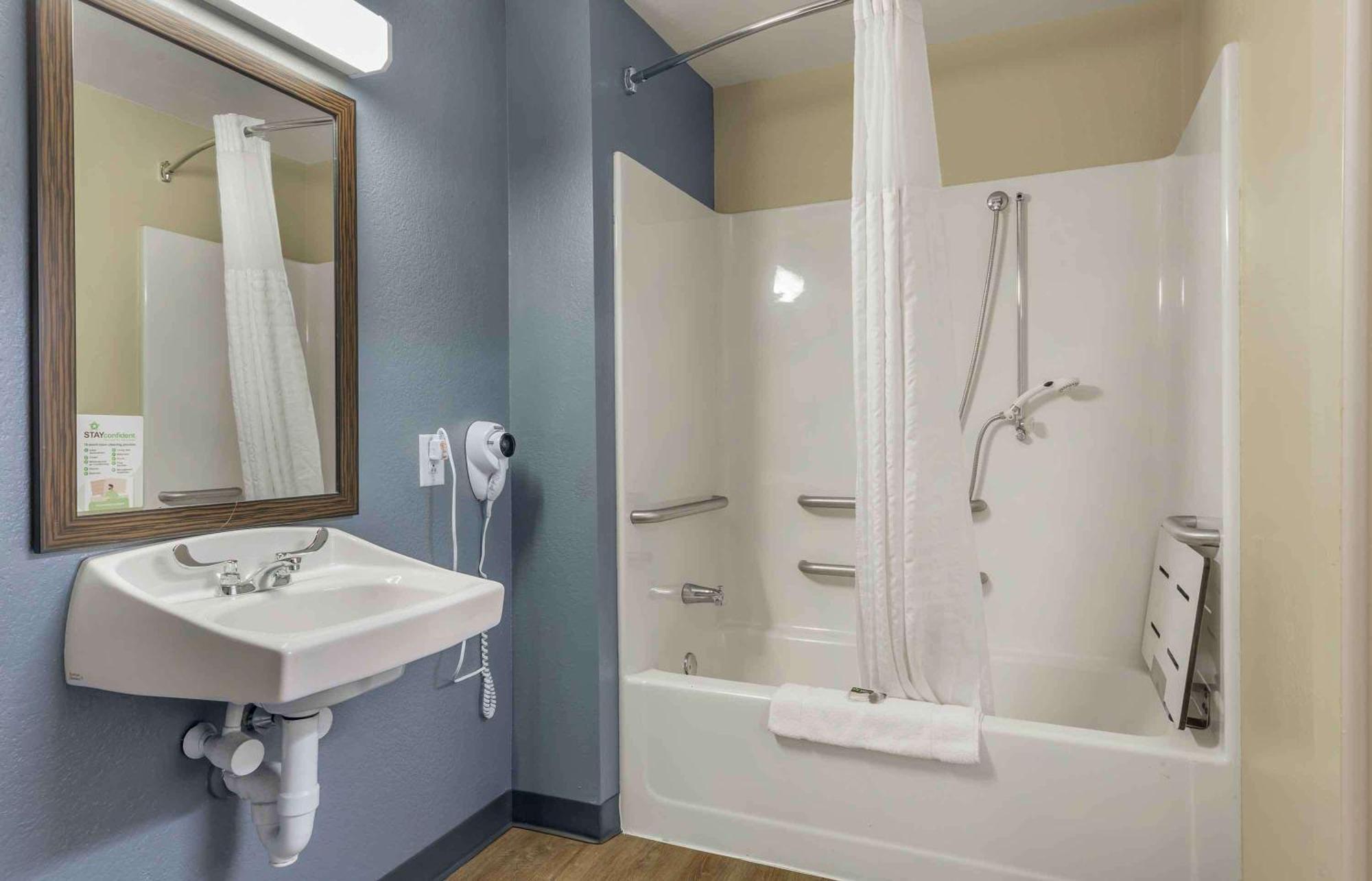 Extended Stay America Suites - Foxboro - Norton Exterior photo