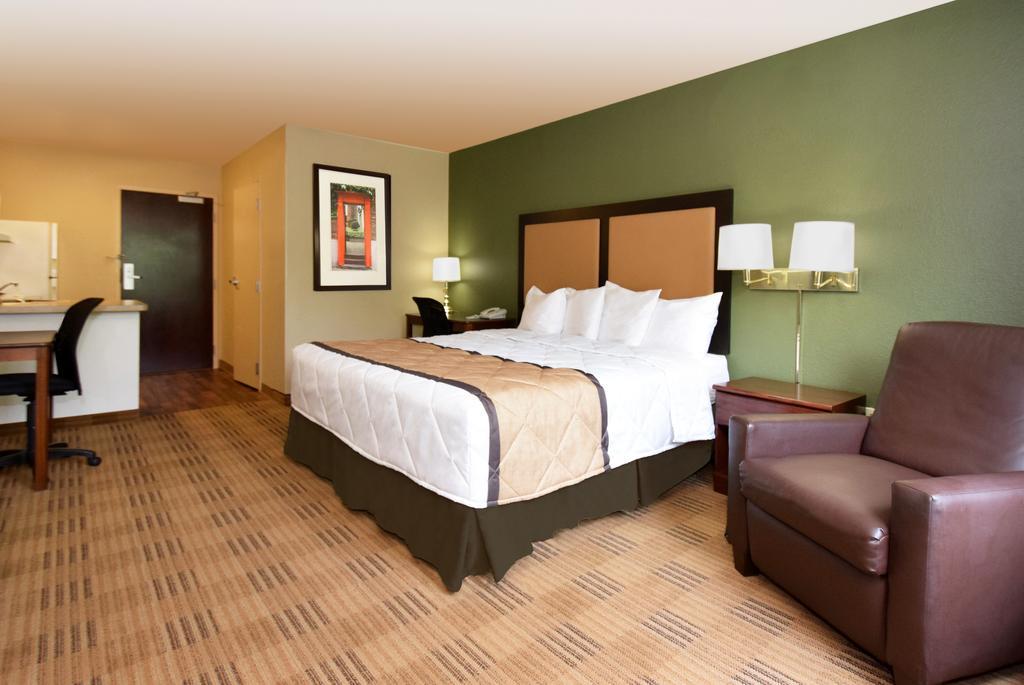 Extended Stay America Suites - Foxboro - Norton Exterior photo